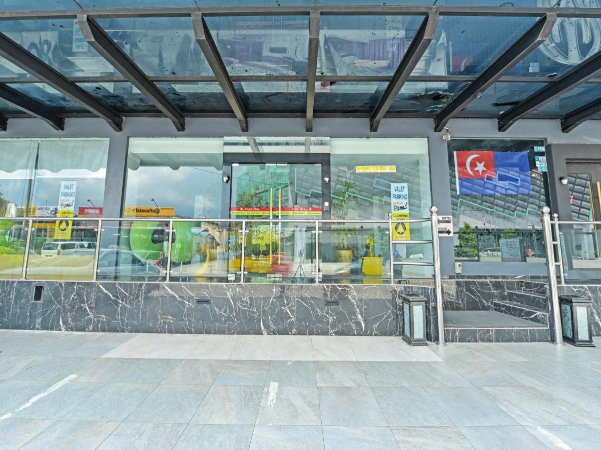 Capital O 90130 Sawadee Hotel Джохор Бахру Екстериор снимка