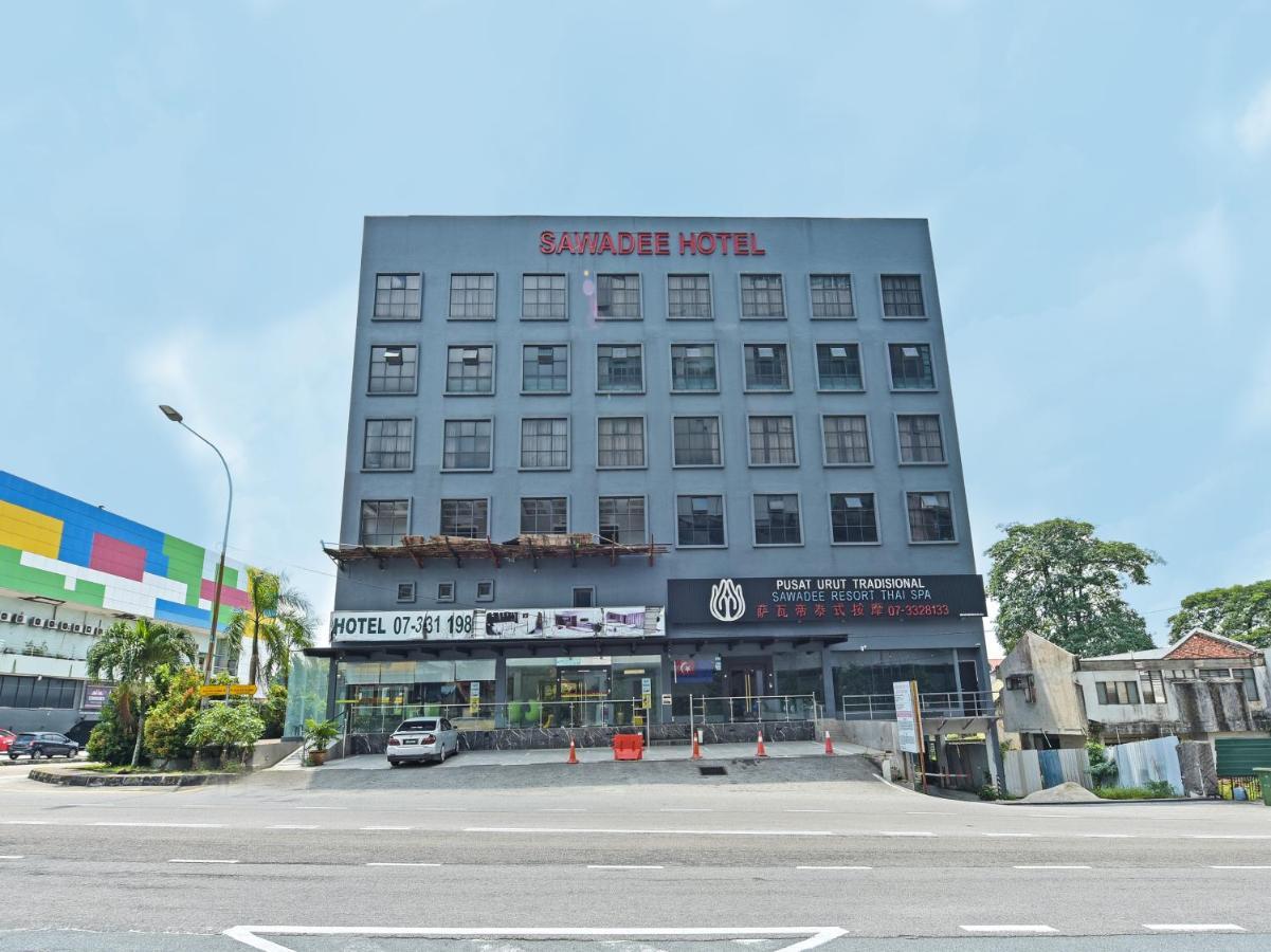 Capital O 90130 Sawadee Hotel Джохор Бахру Екстериор снимка